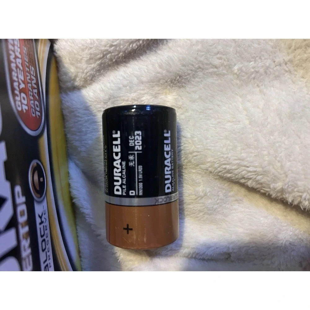 SIX BOXES! Duracell CopperTop Alkaline D Batteries (12 In Box) 2023 EXPIRED!